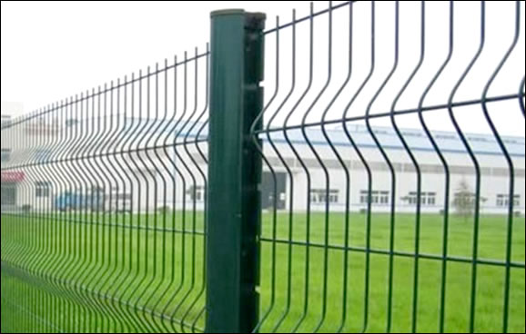 Tube framed welded mesh infilled temporary fence panels