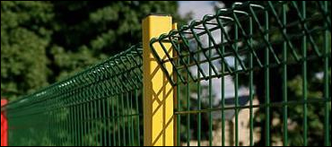 Pvc coated galvanised welded wire fencing, roll top swimming pool fence, garden fence